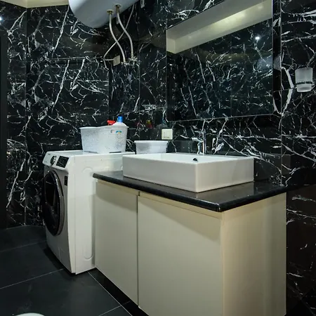 Mahili Apartament *